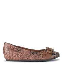 Baretraps Flats & Loafers | Women Colette Flat Oak
