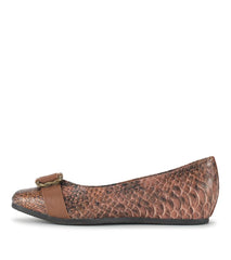 Baretraps Flats & Loafers | Women Colette Flat Oak