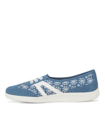 Baretraps Flats & Loafers | Women Vannie Slip On Sneaker Crayon Blue