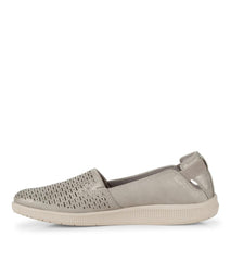 Baretraps Flats & Loafers | Women Viccia Slip On Champagne