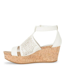 Baretraps Wedge Sandals | Women Raisie Wedge Sandal Cream