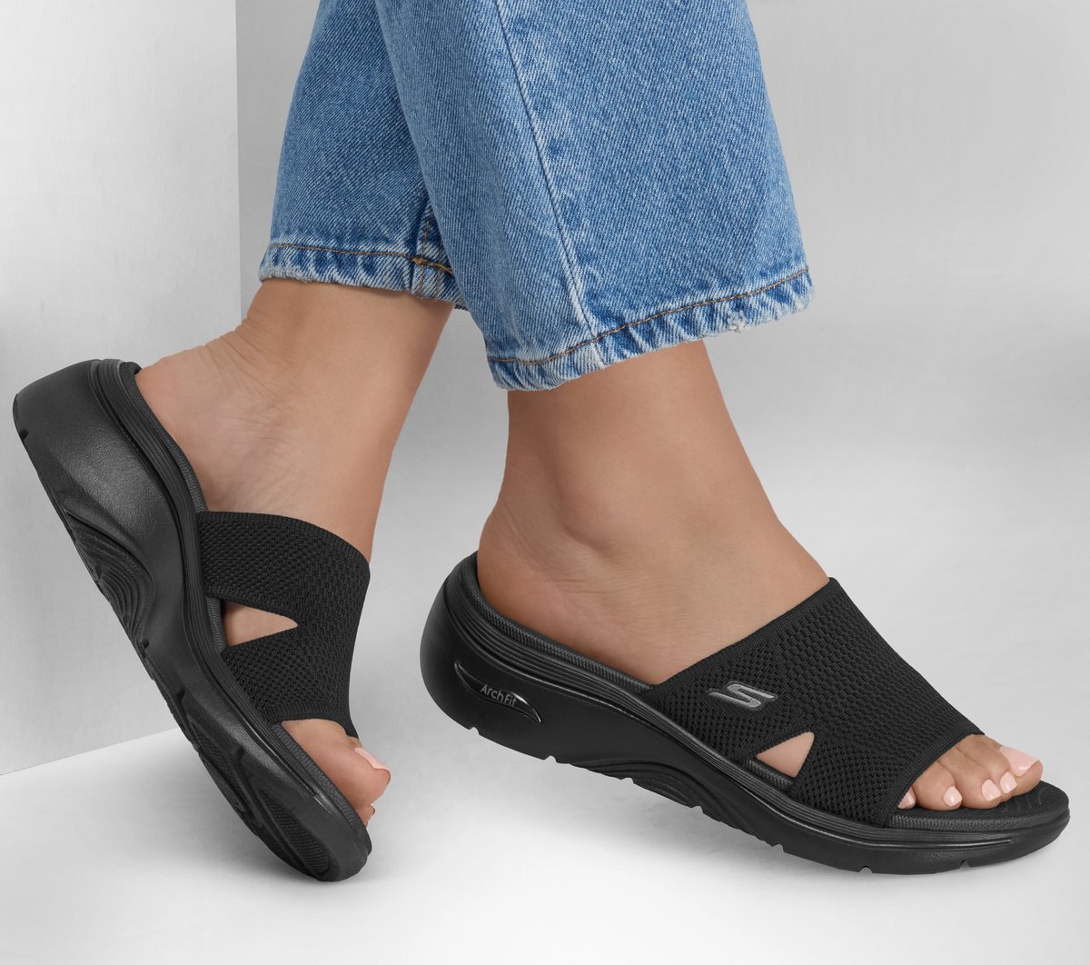 GO WALK Arch Fit 2.0 Sandal - Dakota | Women Skechers online