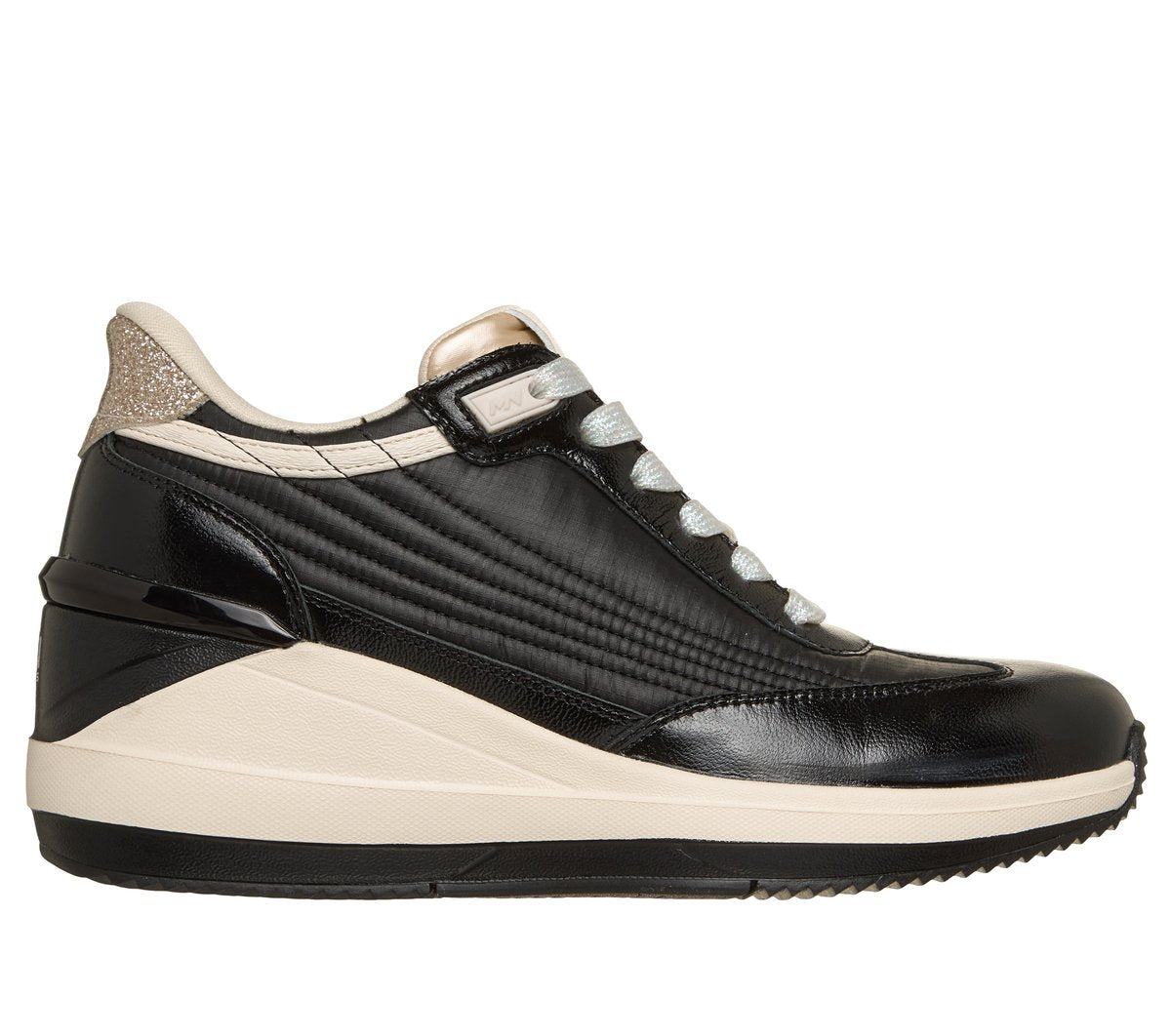 BLACK,6.0,Medium