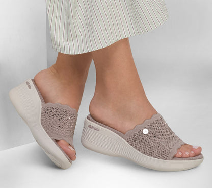 Martha Stewart: Pier-Lite - Light Essence | Women Skechers online