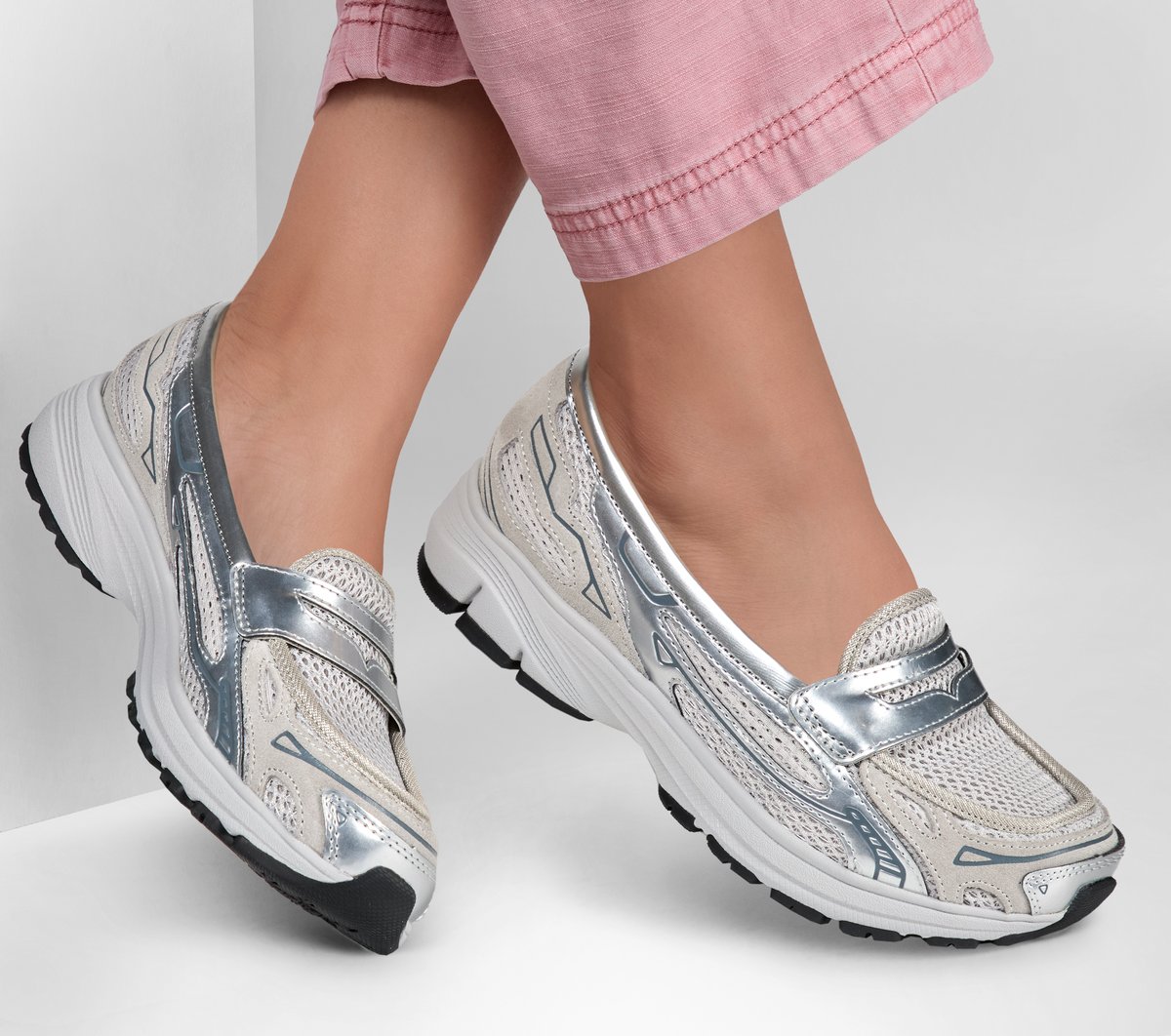 Var-City | Women Skechers outlet
