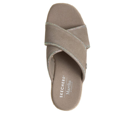 Martha Stewart: Iris - Elegant | Skechers online
