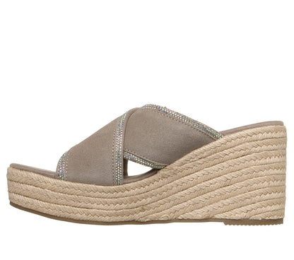 Martha Stewart: Iris - Elegant | Skechers online