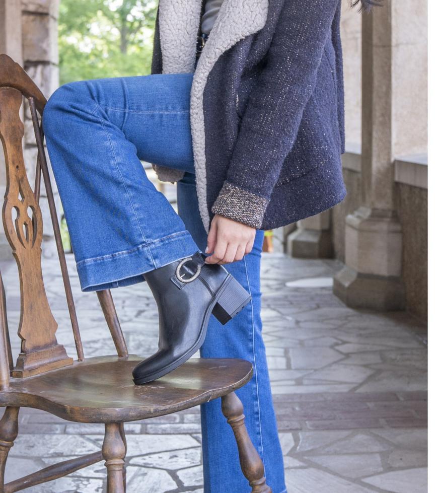 Baretraps Booties | Women Christine Bootie Black