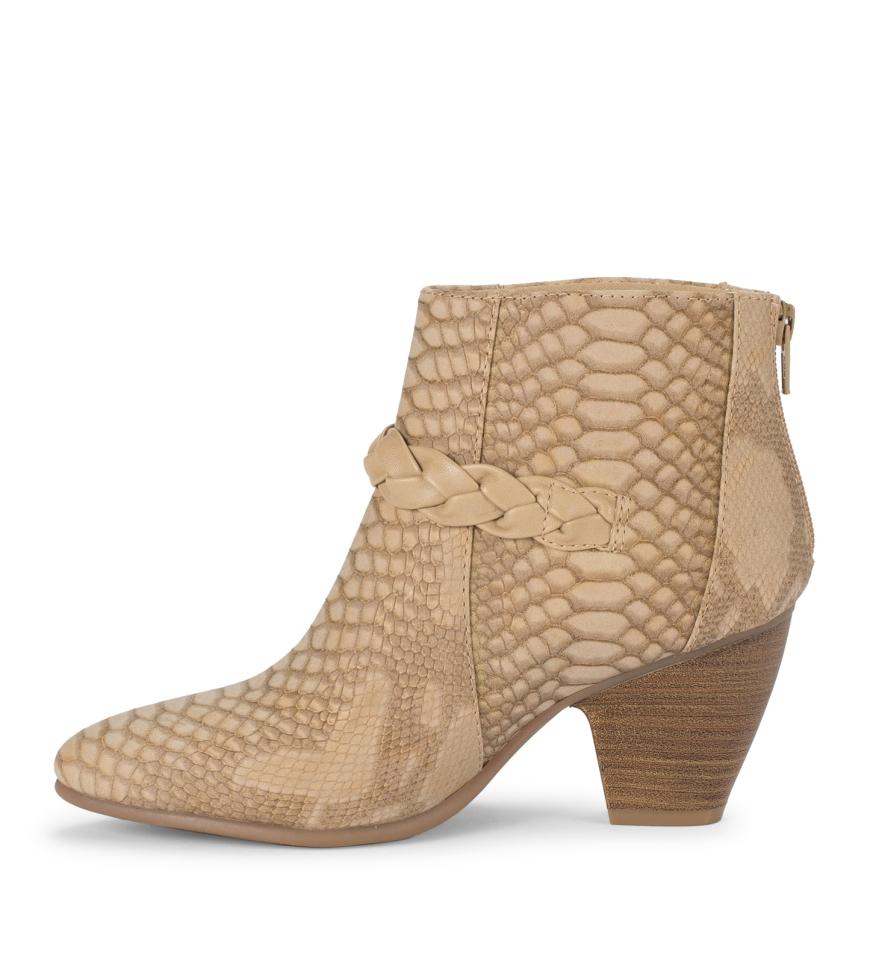 Baretraps Booties | Women Ledell Bootie Camel