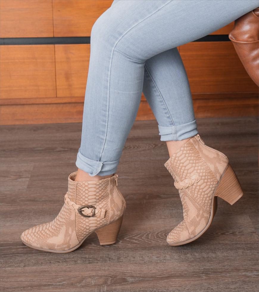Baretraps Booties | Women Ledell Bootie Camel