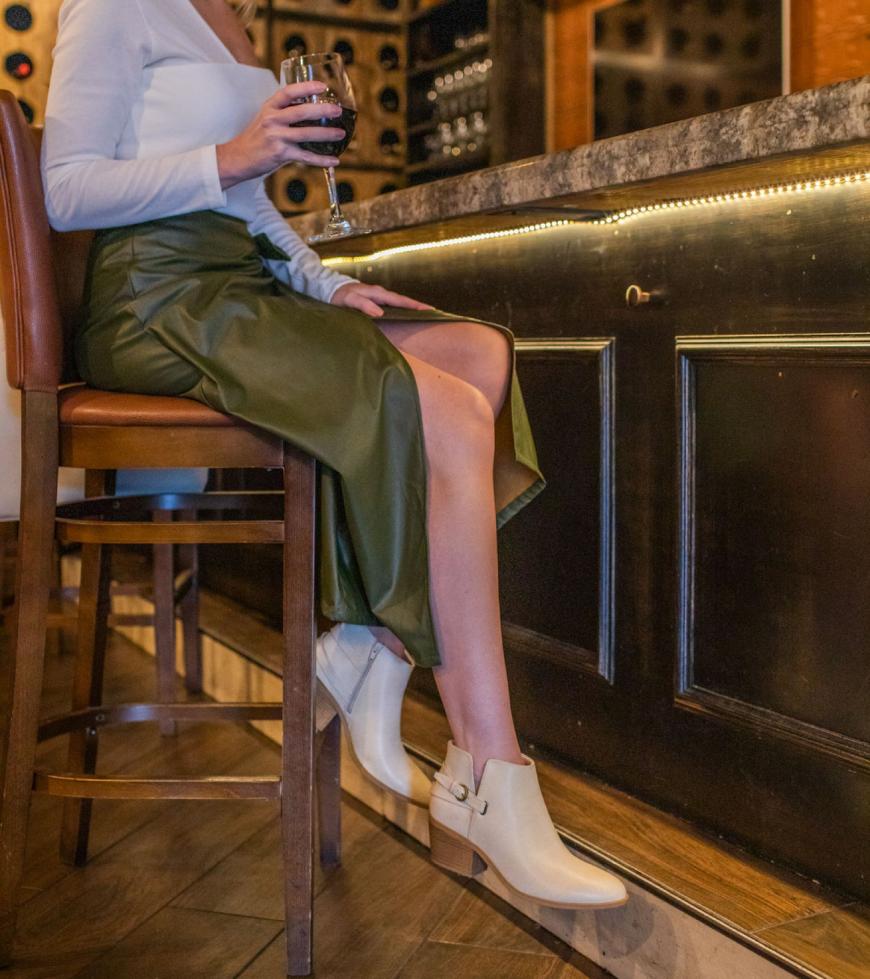 Baretraps Booties | Women Shannen Block Heel Bootie Milkyway