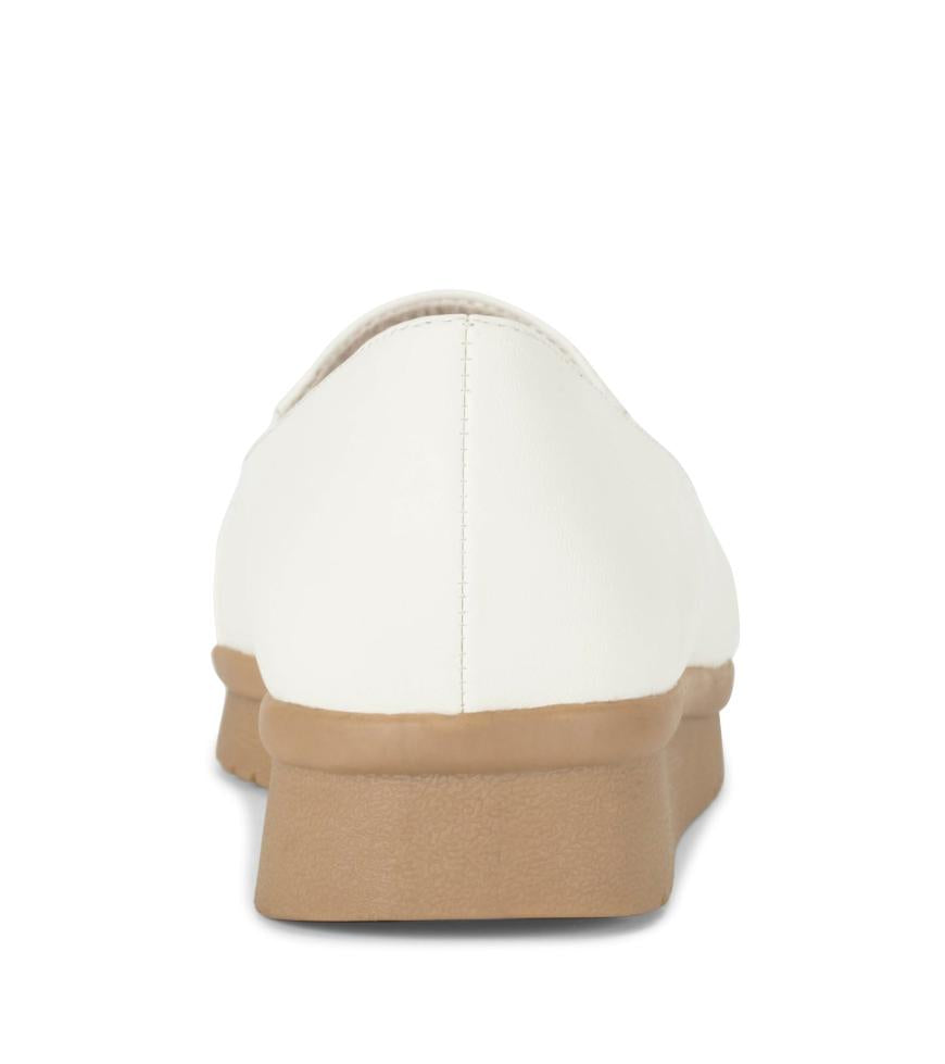 Baretraps Flats &amp; Loafers | Women Amry Slip On Loafer Cream