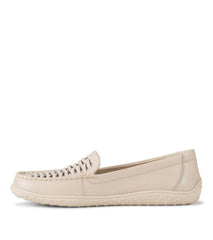 Baretraps Flats &amp; Loafers | Women Bridget Boat Shoe Light Blush Leather
