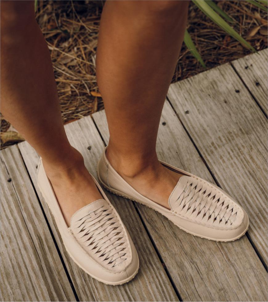 Baretraps Flats &amp; Loafers | Women Bridget Boat Shoe Light Blush Leather