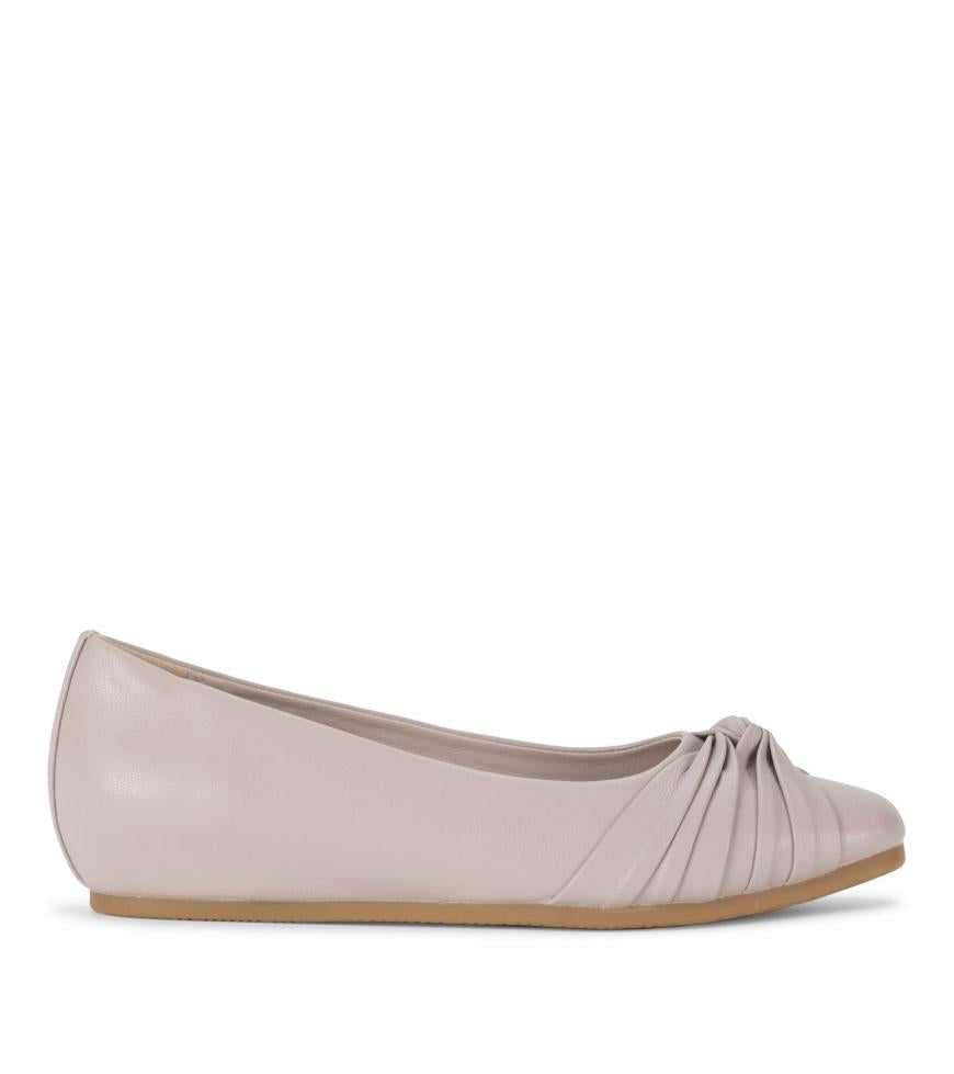 Baretraps Flats &amp; Loafers | Women Chainey Casual Flat Lavendar Mist
