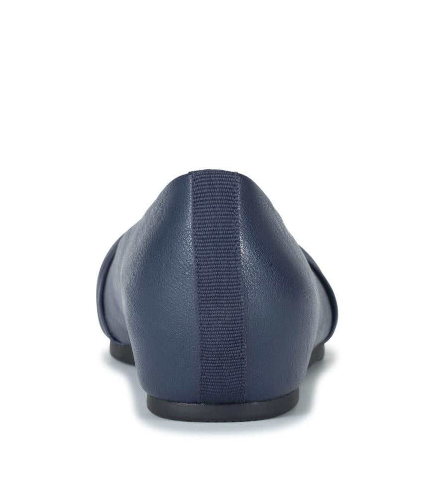 Baretraps Flats &amp; Loafers | Women Chainey Casual Flat Midnight