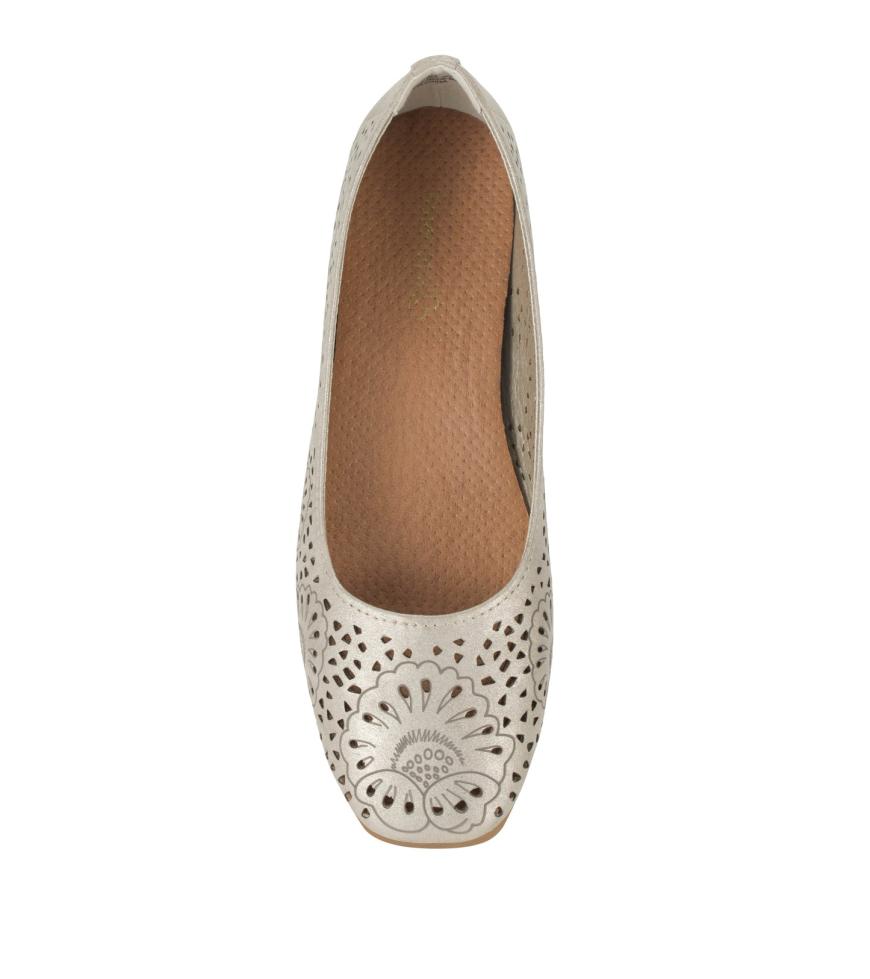 Baretraps Flats &amp; Loafers | Women Chika Casual Flat Champagne