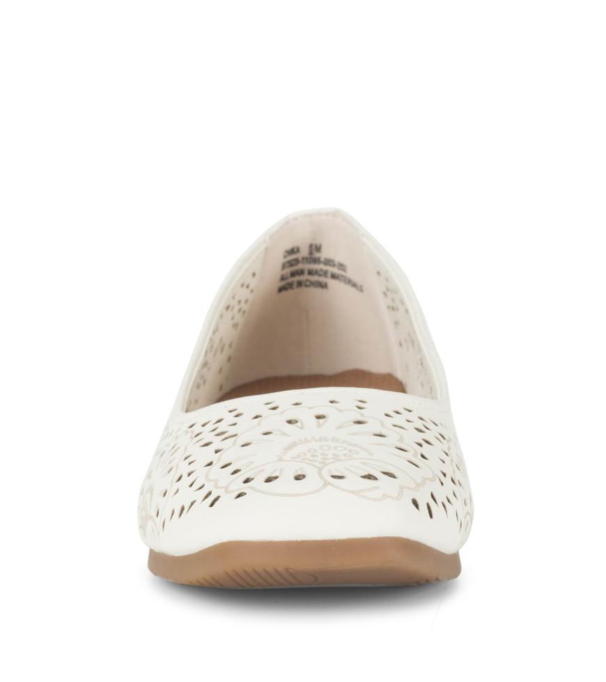 Baretraps Flats &amp; Loafers | Women Chika Casual Flat Cream