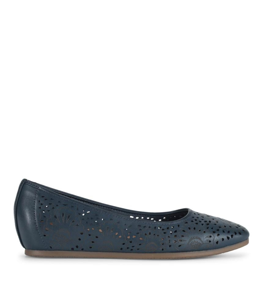 Baretraps Flats &amp; Loafers | Women Chika Casual Flat Navy Blue
