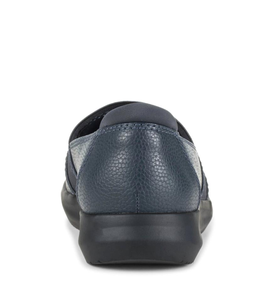 Baretraps Flats &amp; Loafers | Women Jilian Slip On Navy Blue