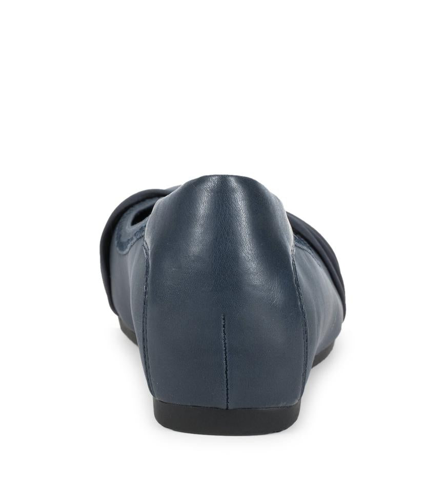 Baretraps Flats &amp; Loafers | Women Marcie Casual Flat Navy