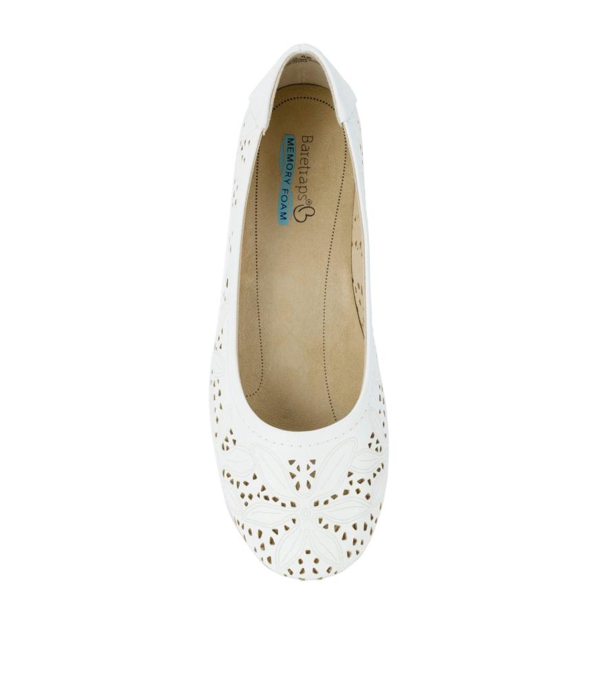 Baretraps Flats &amp; Loafers | Women Mariah Casual Flat White