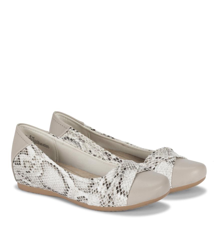 Baretraps Flats &amp; Loafers | Women Mitsy Casual Flat Cream Multi Snake