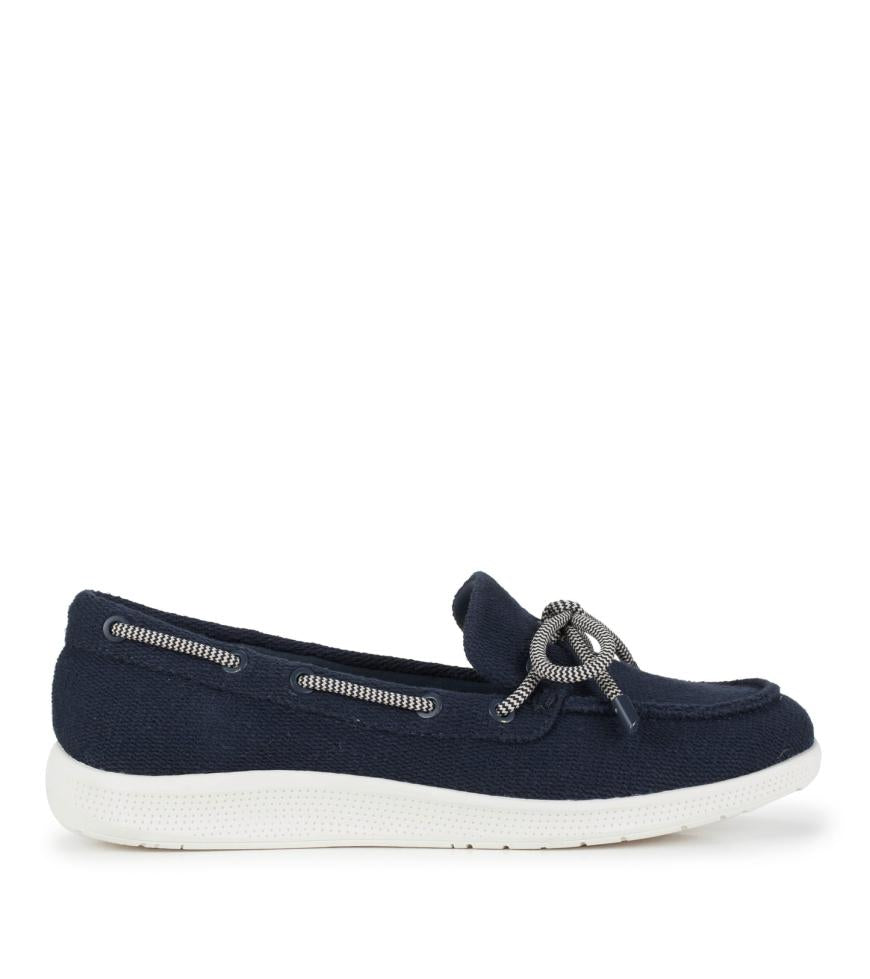 Baretraps Flats &amp; Loafers | Women Venia Boat Shoe Denim Blue
