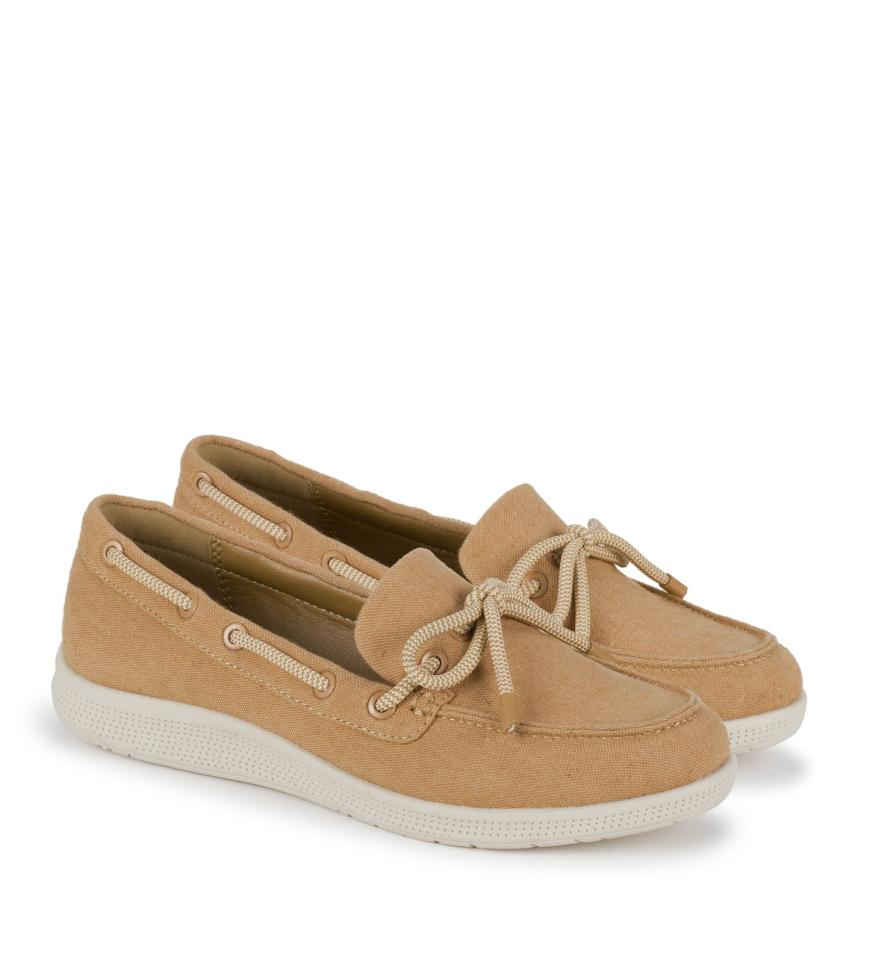 Baretraps Flats &amp; Loafers | Women Venia Boat Shoe Dune