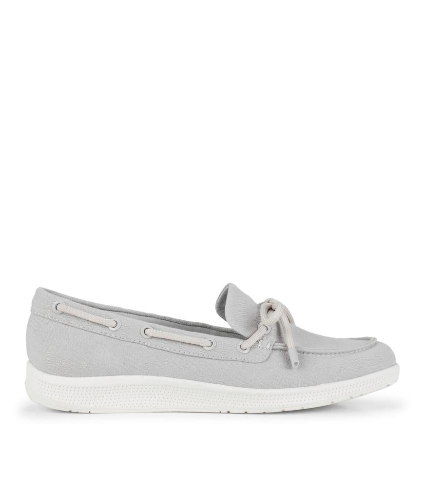 Baretraps Flats &amp; Loafers | Women Venia Boat Shoe Light Steel