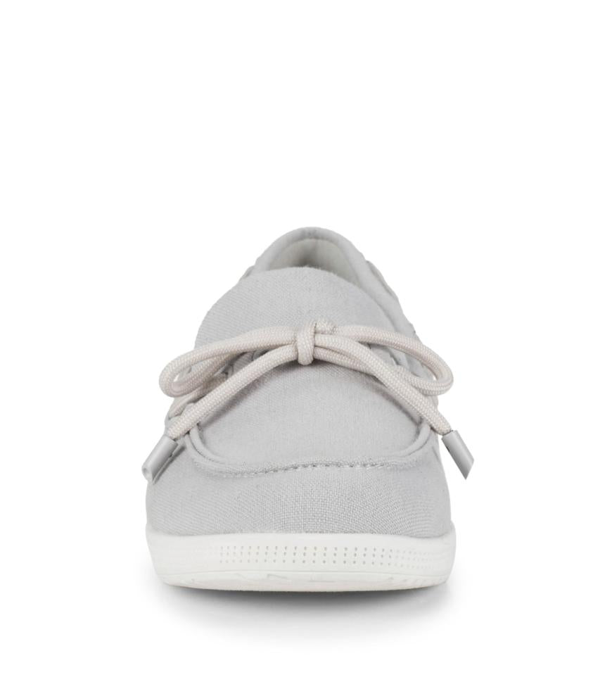 Baretraps Flats &amp; Loafers | Women Venia Boat Shoe Light Steel