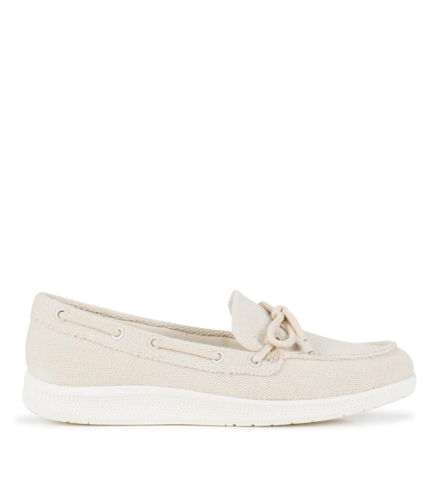 Baretraps Flats &amp; Loafers | Women Venia Boat Shoe Natural
