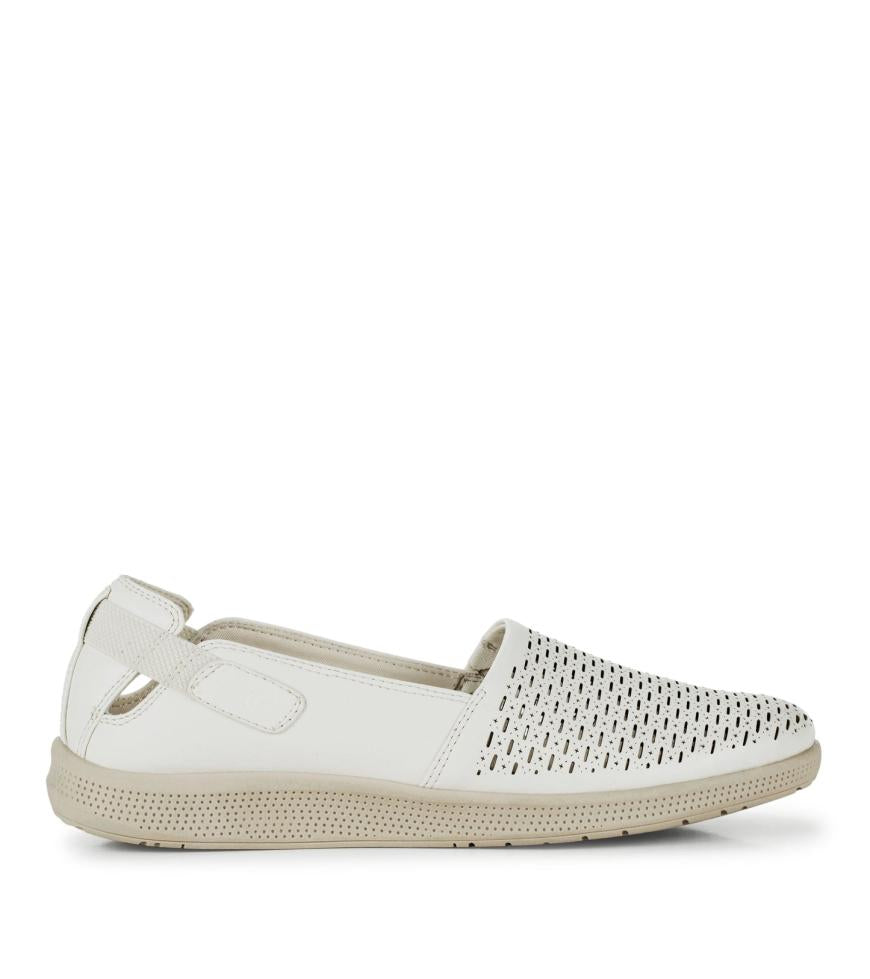 Baretraps Flats &amp; Loafers | Women Viccia Slip On Off White