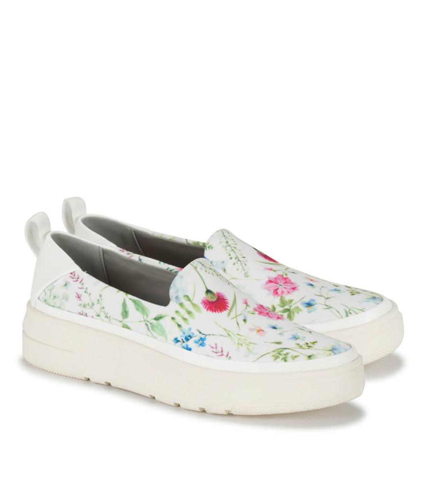 Baretraps Sneakers | Women Nevin Slip On Sneaker White Multi Flower Canvas