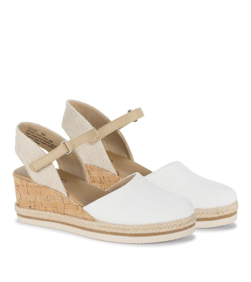 Baretraps Wedge Sandals | Women Alycia Closed Toe Wedge Sandal White