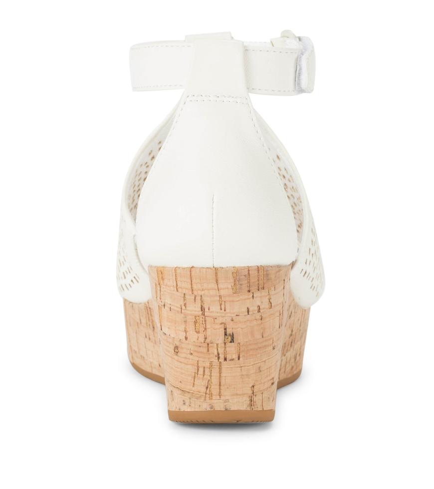 Baretraps Wedge Sandals | Women Raisie Wedge Sandal Cream